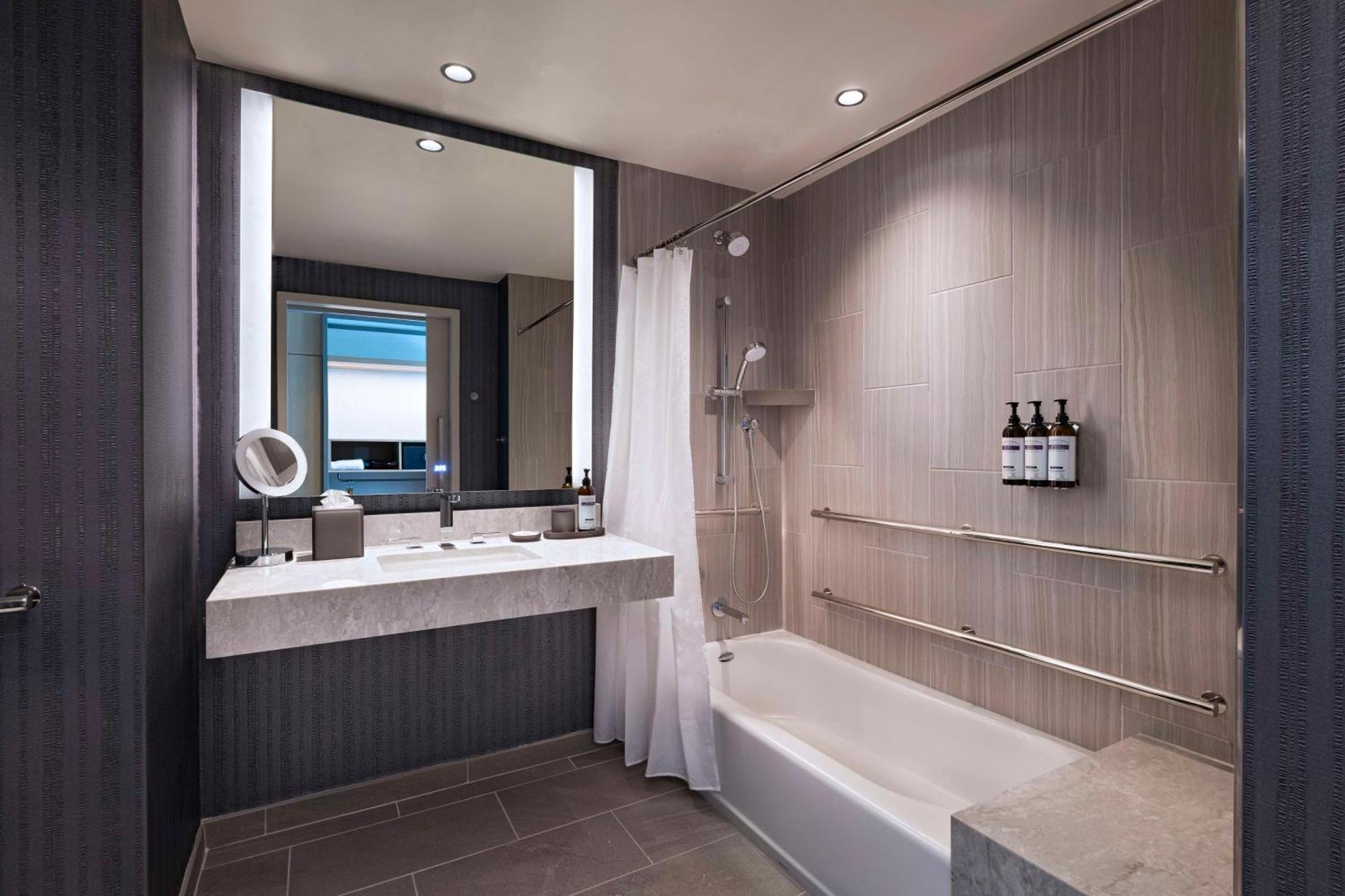 Hyatt Regency Conroe 호텔 외부 사진